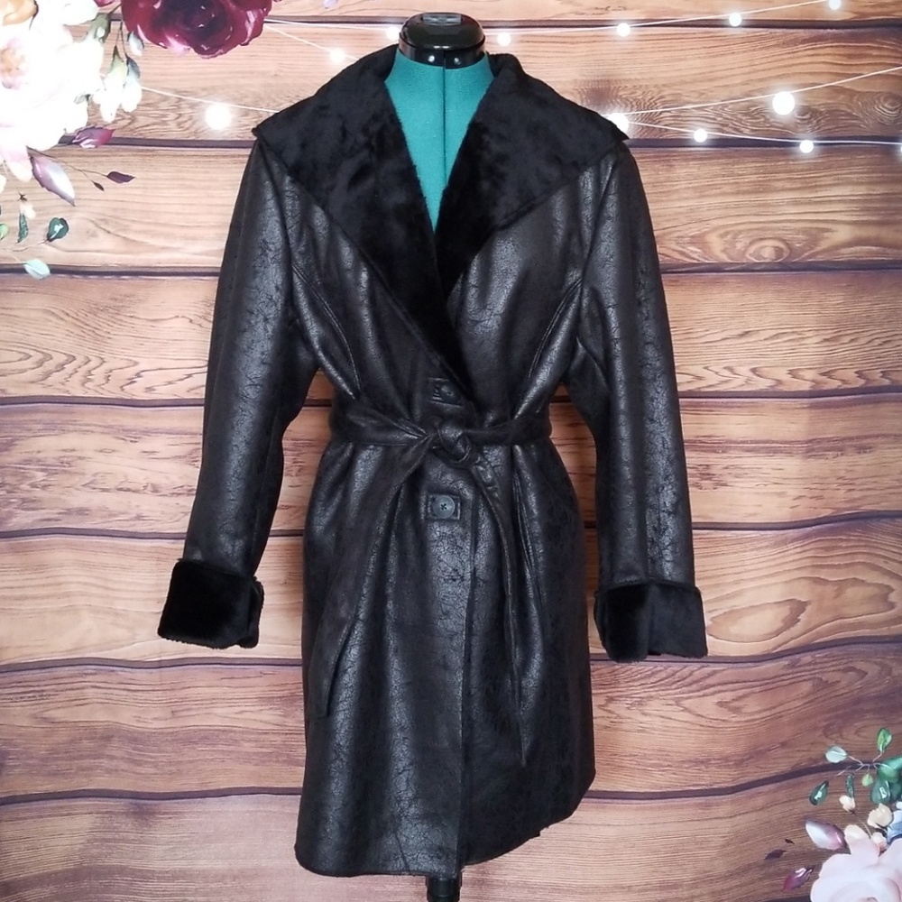 🎉HP🎉Calvin Klein Faux Leather Coat